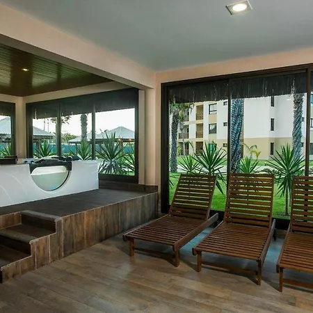 PARAÍSO FRENTE MAR!! 04 PESSOAS-PÉ NA AREIA VG SUN CUMBUCO-HIDRO, SAUNA, ACADEMIA, PISCINA,COZINHA COMPLETA, WIFi, PARQUINHO INFANTIL Exterior foto